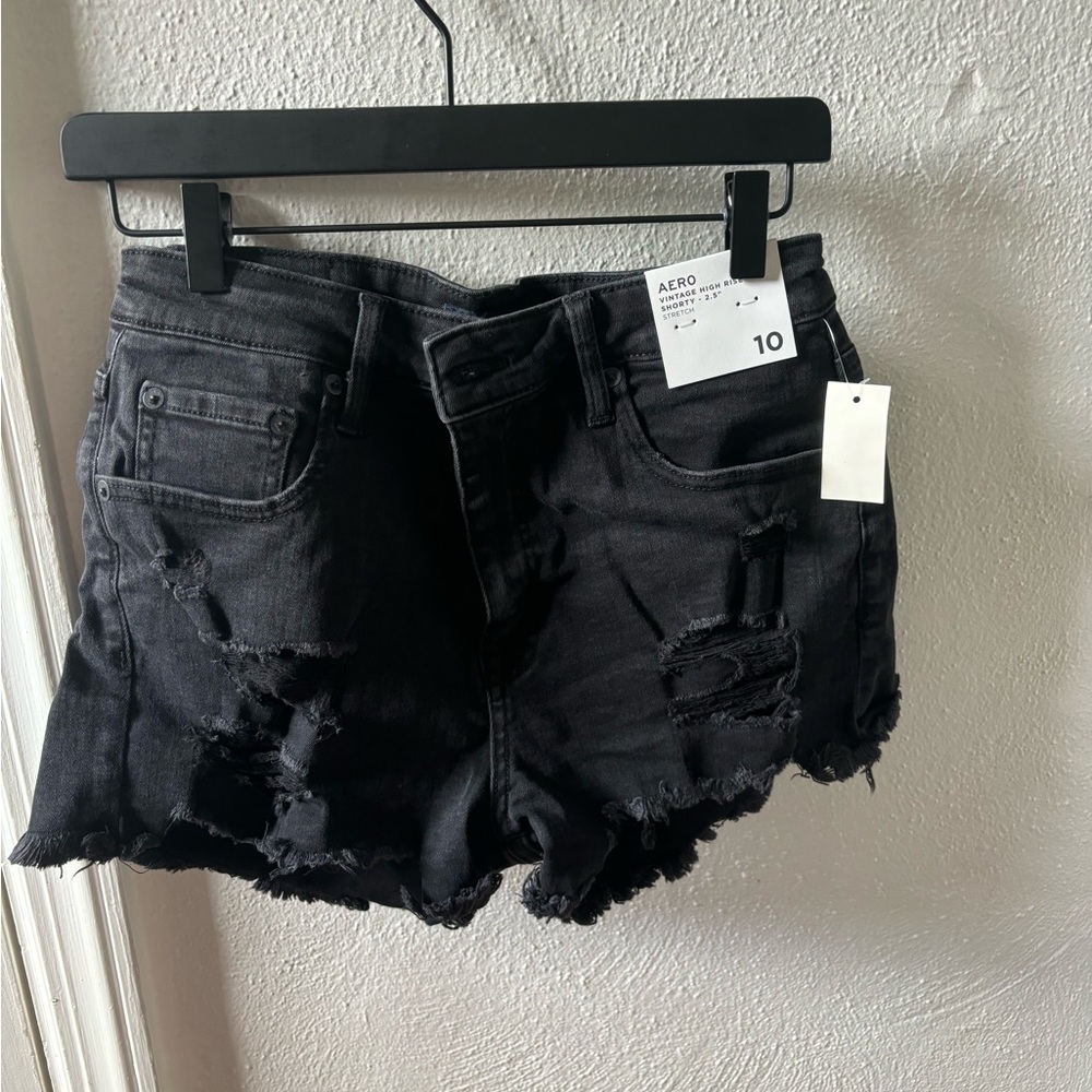 Black aero shorts